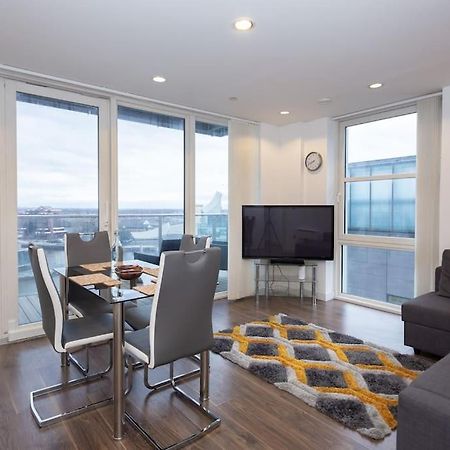 Stylish Mediacity 2Bed, Sleeps 6, Amazing Views Manchester Buitenkant foto