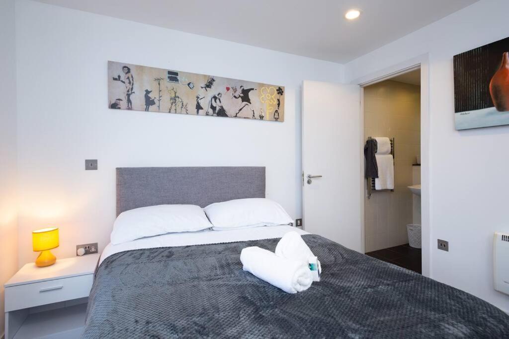 Stylish Mediacity 2Bed, Sleeps 6, Amazing Views Manchester Buitenkant foto