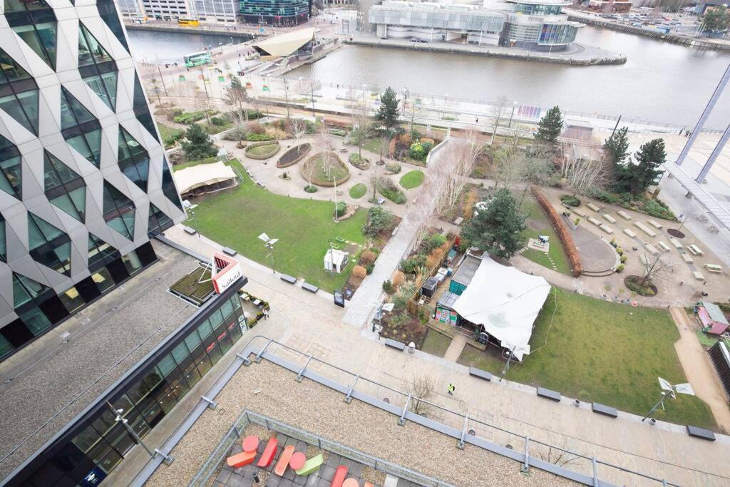 Stylish Mediacity 2Bed, Sleeps 6, Amazing Views Manchester Buitenkant foto