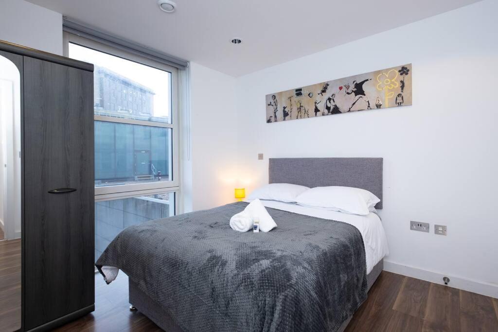 Stylish Mediacity 2Bed, Sleeps 6, Amazing Views Manchester Buitenkant foto