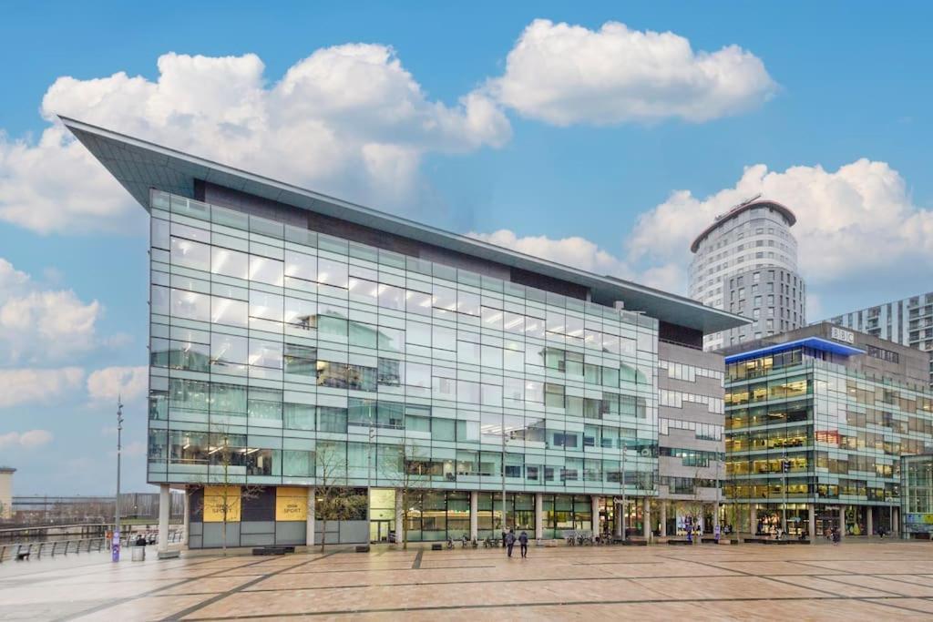 Stylish Mediacity 2Bed, Sleeps 6, Amazing Views Manchester Buitenkant foto