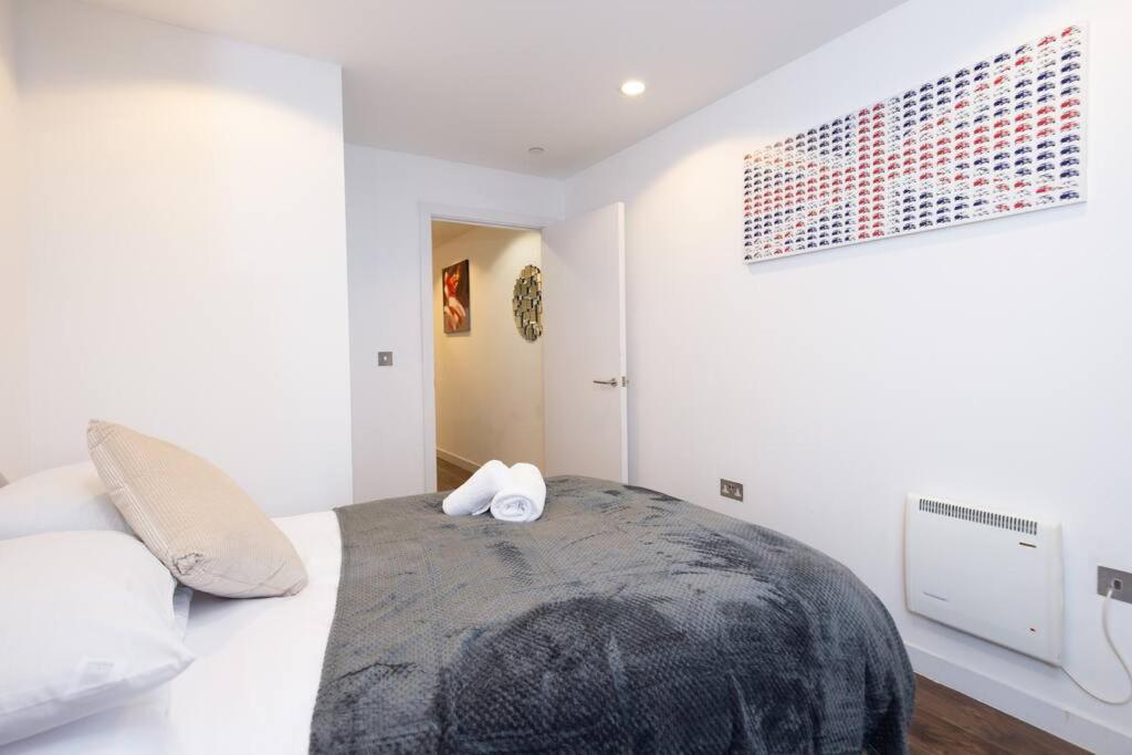 Stylish Mediacity 2Bed, Sleeps 6, Amazing Views Manchester Buitenkant foto